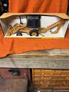 Vintage 1986 Case Diecast Metal Construction King Toy Backhoe Equipment - Picture 1 of 7
