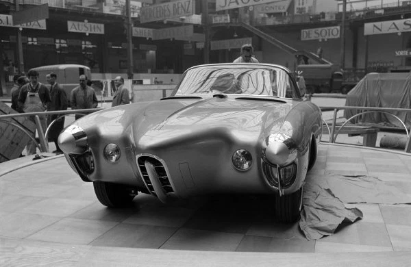 Oldsmobile Golden Rocket Concept Car Motor Show 1957 Car Old Photo 1 - image 1 of 1