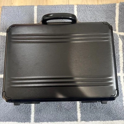 Zero Halliburton Brief Case Attache Case Business Bag Black aluminum - Image 1 of 4