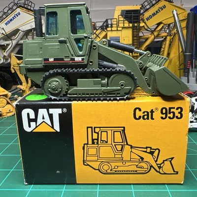 Cargador de orugas Caterpillar Cat 953 - NZG escala 1:50 diecast #223 verde militar Foto 1 de 4