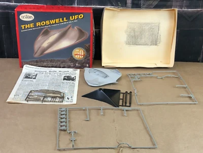 1997 Testors 1:48 Model Kit THE ROSWELL UFO Collector's Edition ~ STARTED - Image 1 of 4