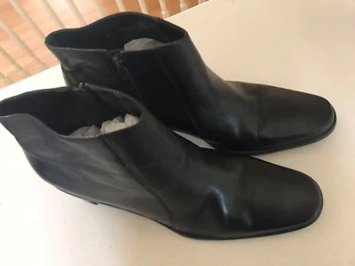 Botín para mujer Apostrophe "Dana" 9M cuero negro clásico carrera Foto 1 de 4