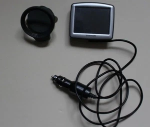 TomTom ONE 310 N14644 GPS NAVIGATION SYSTEM TOUCH SCREEN VOICE - Picture 1 of 9