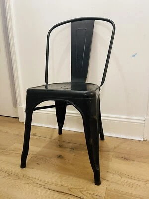 Chaise noire style industriel style français Tolix - Photo 1/4
