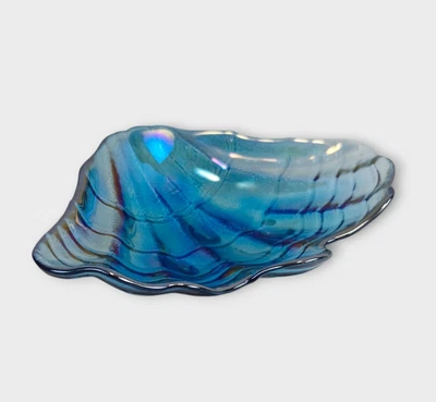 Blue Glass Half Clam Shell Soap Dish 17.5cm x 13cm x 4cm - image 1 of 4