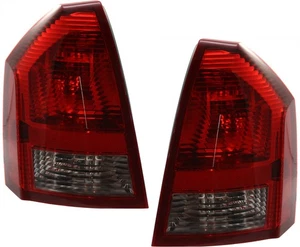 For 05-07 300 2.7L 3.5L V6 Taillight Taillamp Rear Brake Light w/Bulb SET PAIR - Picture 1 of 8