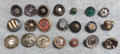21 Vintage Antique Metal Picture Buttons w/ Assorted MOP Glass Celluloid Centers - Image 1 of 4