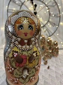 Exquisite russische Matroschka Nestpuppe Holz verbrannt & geätzt bunt - signiert - Bild 1 von 21