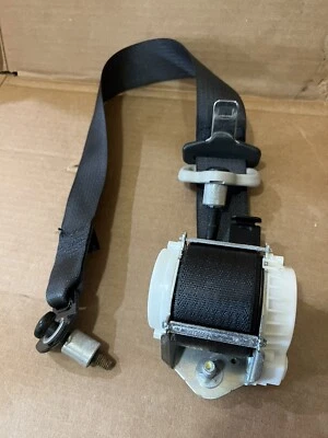 2011 - 2014 Ford Edge Left Rear Driver Side Seat Belt Retractor Black Factory - Изображение 1 из 4