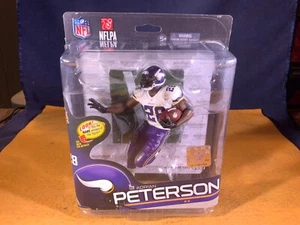 V8-7 NFL ACTION FIGURE - ADRIAN PETERSON - MINNESOTA VIKINGS - NIB - McFARLANE - Picture 1 of 7