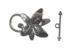 Large Gunmetal Plated Toggle Clasp, 6 Petal Flower, 1 Set, 23x30mm - Picture 1 of 1