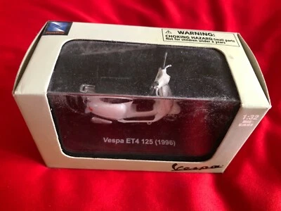 1996 Vespa ET4 Model Toy Hobby Collector Car Decoration Die-Cast 1/32 - Image 1 of 4