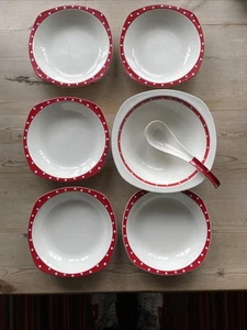 Set Of 5 Bowls, Serving Bowl And Spoon, Midwinter, 1960, Red Polka Dots - Picture 1 of 8