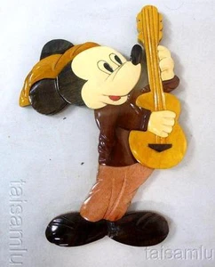 Hand Carved Wood Intarsia Lovely Mouse is playing Ukulele L4 - Picture 1 of 2