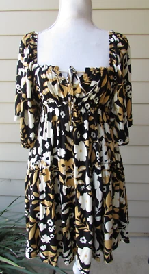 Mini Vestido Corto de Sol Puntada + Pluma Flutter Boho Floral Multicolor Rayón Talla S Foto 1 de 4