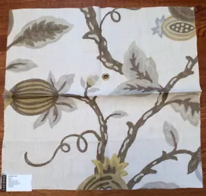 LEE JOFA Mandovi in Raffia 24 x 25" Linen Floral Fabric Sample - Picture 1 of 2