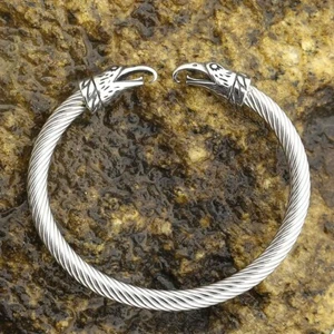Viking Raven Cuff Huginn Muninn Bracelet Fits 6-7 inch Wrists Small Heritage - Picture 1 of 3