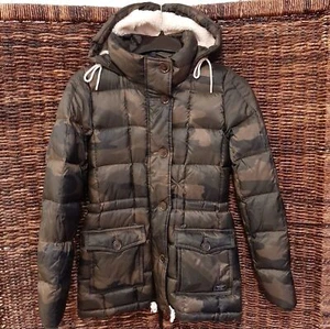 Abercrombie & Fitch Coat Women's XS Green Down Puffer Jacket Camo Hood Sherpa - Picture 1 of 8