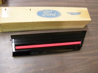 NOS OEM Ford 1987 1988 Thunderbird Fender Moulding Trim Turbo Coupe LH Front - Image 1 of 4