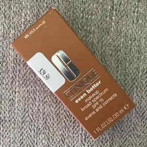 CLINIQUE Even Better WN 115.5 MOCHA D Makeup Broad Spectrum 1 fl. oz. - Picture 1 of 2
