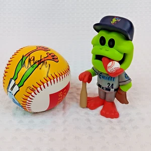 Figura Funko Everett Aquasox Weebly Mascota 2024 4" y Béisbol Firmado - Imagen 1 de 5