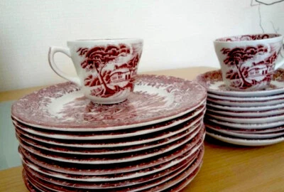 Grindley Staffordshire Kaffeeservice für 12 Personen in rot - Bild 1 von 4