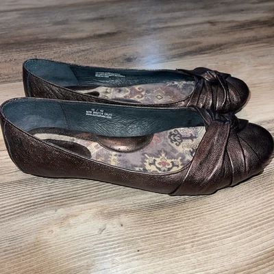 Zapatos planos sin cordones Born Bronze de cuero para ballet W61933 cómodos talla 10 informales Foto 1 de 4