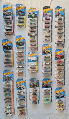 GRAN LOTE de 84 Hot Wheels (Nuevo en Caja) - HW Screen Time, Dream Garage, años 80, 90 Foto 1 de 4