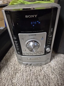 Sony CMT-HPR99XM 170W stereo 5-CD AM/FM Changer XMready FULL SYSTEM TESTED&WORKS - Picture 1 of 7