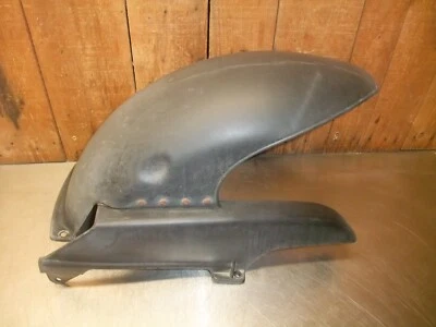 Abrazador protector de cadena Triumph Speed Triple 900 T300 1996 (N) en muy buen estado #231 Foto 1 de 4