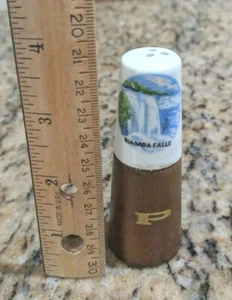 Vintage Niagara Falls Wood & Porcelain Pepper Shaker Souvenir - Japan - Picture 1 of 4