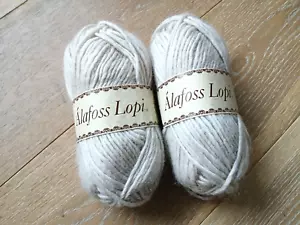 Reynolds Alafoss Lopi 2 Skeins Light Grey Yarn-109 yds/ea-100 gr-Color 9364 - Picture 1 of 2