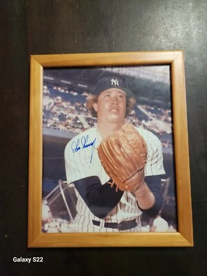 Goose Gossage signed 8x10 w/ frame - Image 1 of 2
