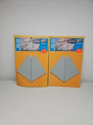 Walthers Cornerstone HO Double Track Truss Bridge Abutment Wings. 2 Packs - Image 1 of 4