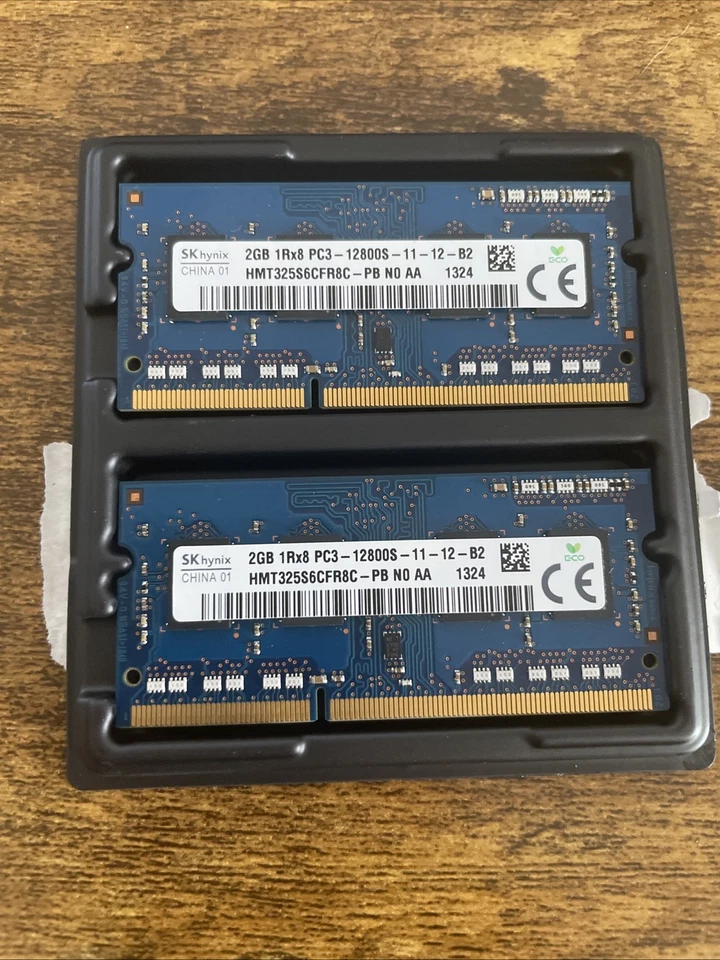 4GB (2x2GB) SK Hynix DDR3 1600MHz PC3-12800S SO-DIMM Laptop RAM HMT325S6CFR8C - Image 1 of 1