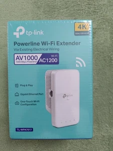 TP-Link TL-WPA7617 AV1000 Gigabit Passthrough Powerline ac Wi-Fi Kit ** - Picture 1 of 6