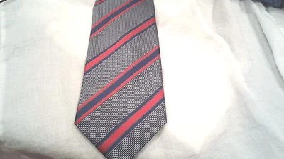  Corbata de cuello de seda tejida hecha en Italia BRIONI ¡Precio de venta sugerido por el fabricante 230 USD! Foto 1 de 3