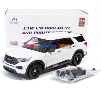 2022 Ford Explorer Police 1:24 Diecast Model WHITE BUILDER KIT Motormax 76988 - Image 1 of 3