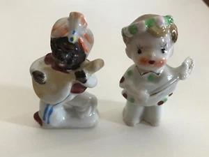 Set 2 Retro china cabinet figurines musicians guitar players porcelain handpaint - Bild 1 von 12