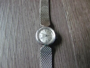 COLLECTIBLE SILVER COLOR ORNATA  WOMEN'S  WRISTWATCH PARTS OR REPAIR - Picture 1 of 2