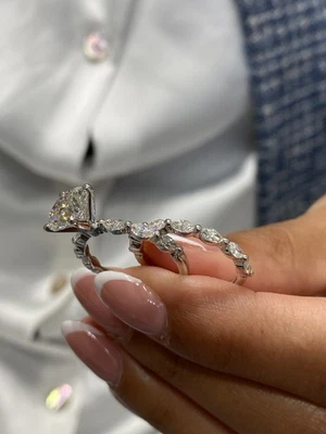 Diamond Ring IGI Certified 3.5 Carat E VS1 Lab created 18K White Gold & Band Set - Image 1 of 4