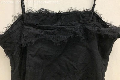 Camiseta sin mangas para mujer Vince negra con ribete de encaje talla mediana Foto 1 de 4