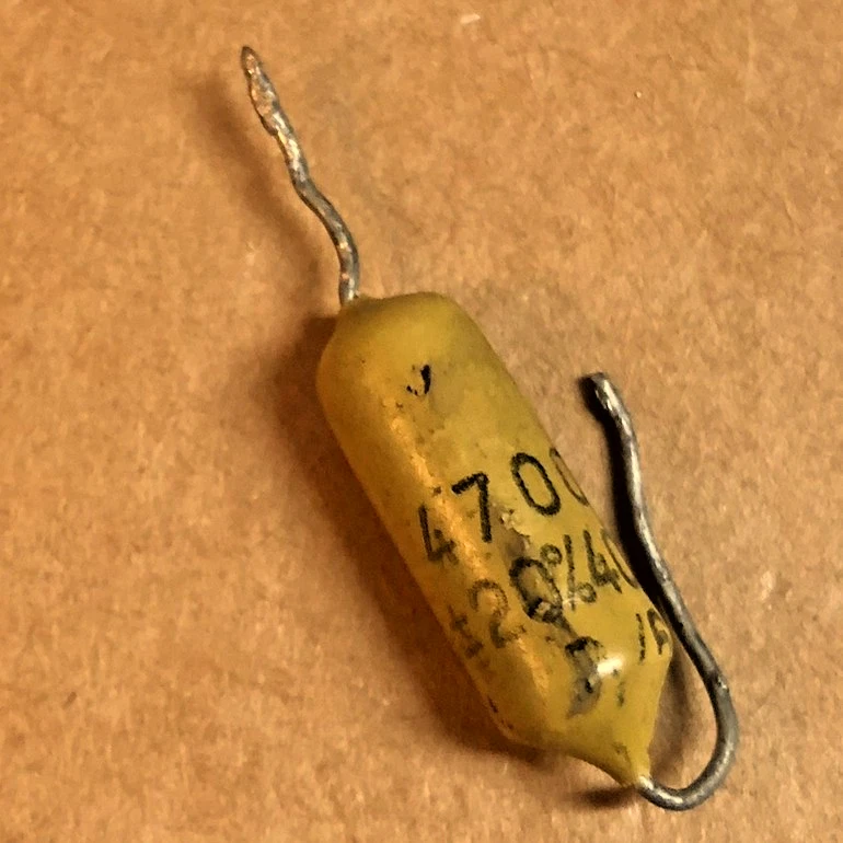 1 Condensateur MULLARD MUSTARD C296 4,7nF - 400V - 0.0047uF - 4700pF 20% - Photo 1/1