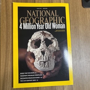 NATIONAL GEOGRAPHIC MAGAZIN JULI 2010 4 MILLIONEN JAHRE ALTE FRAU PAKISTAN - Bild 1 von 11