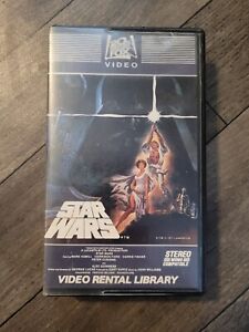 Star Wars VHS Video Rental Library Non Matching Serial # 1st Issue 1982 FOX