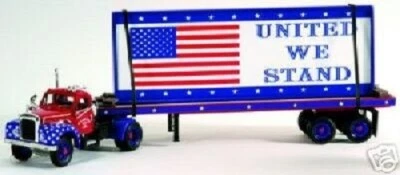 Corgi Mack B Truck with  Patriot City Sign load Trailer NEW RETIRED US52312 NIB - Image 1 of 2