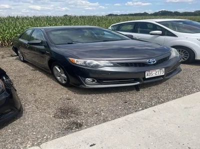 Grille Lower Center SE Sport Fits 12-14 CAMRY 3938311 - Image 1 of 4