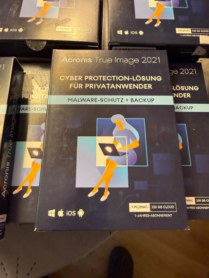 Acronis True Image 2021 - 1 PC/MAC - 1 AÑO - 250GB CLOUD - Immagine 1 di 4