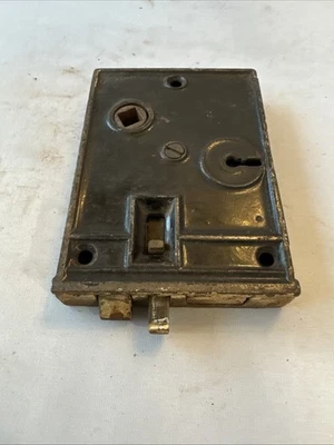 Cerradura de puerta de entrada de mortaja de hierro fundido Early Corbin herrajes arquitectónicos Foto 1 de 4