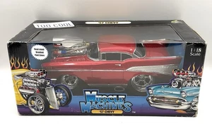Máquinas Musculares De Colección "57 Chevy Bel Air" Rojo Metálico 1:18 Diecast (2001) LEER - Imagen 1 de 10